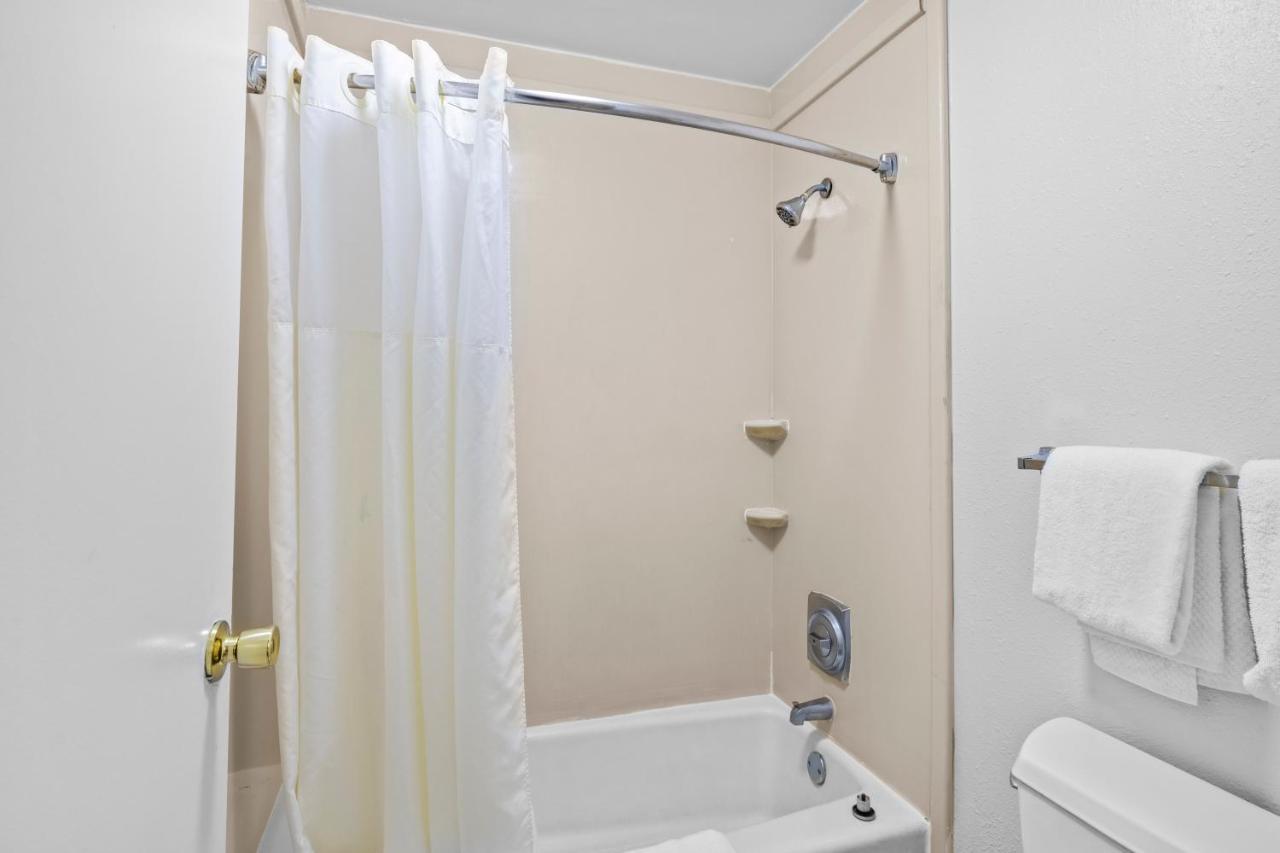 Garnet Inn & Suites, Morehead City Near Atlantic Beach Habitación foto